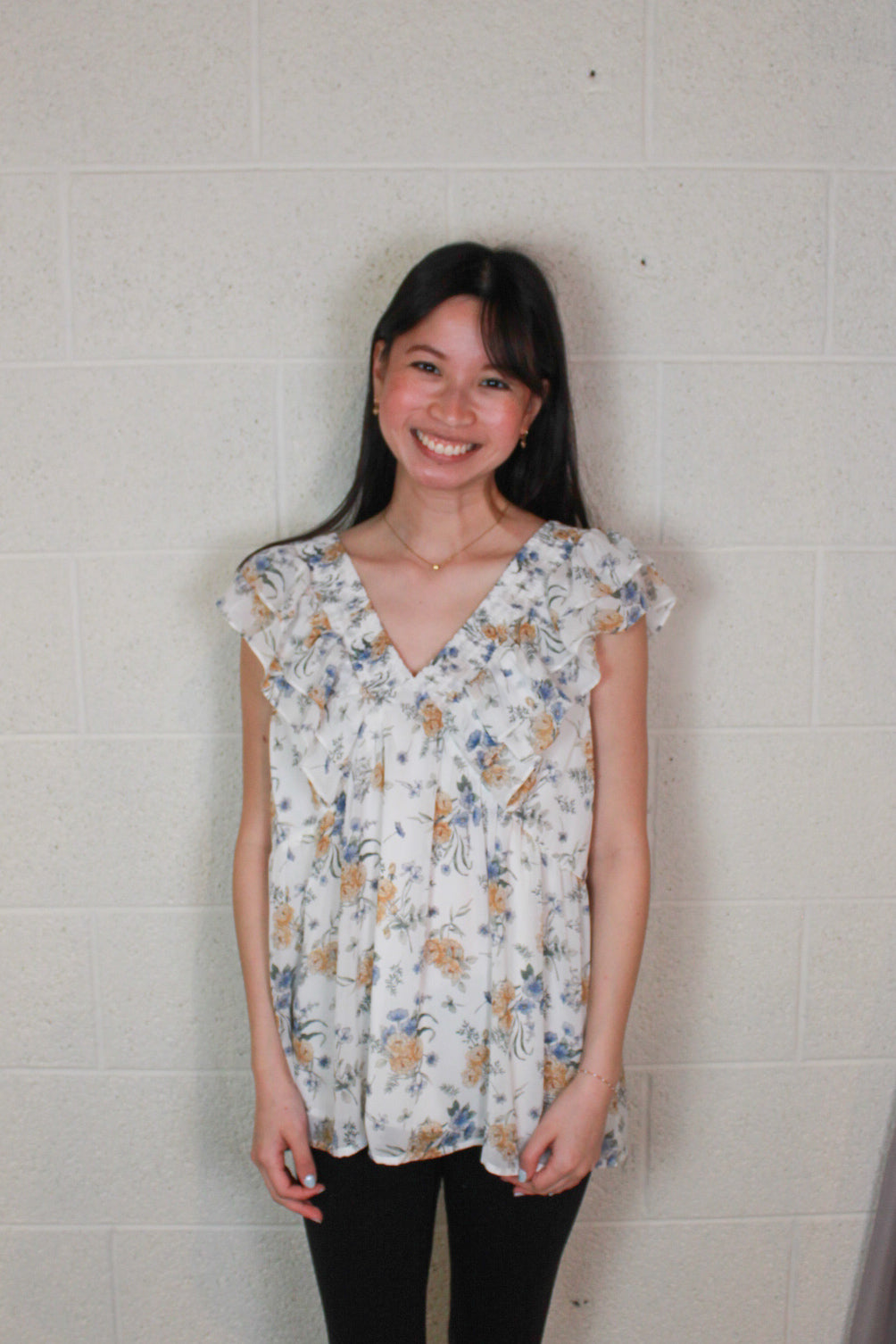 Floral V-Neck Ruffle Top