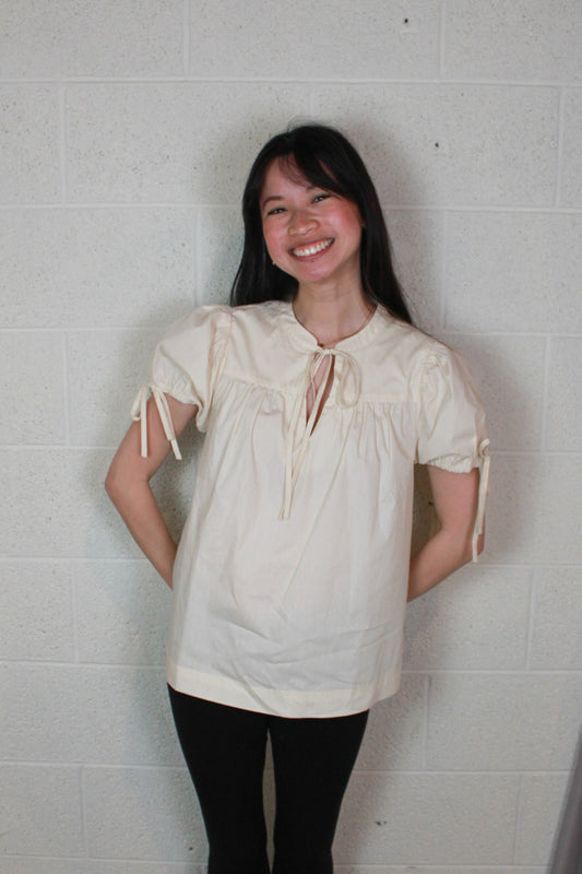 Cream Puff Sleeve Blouse